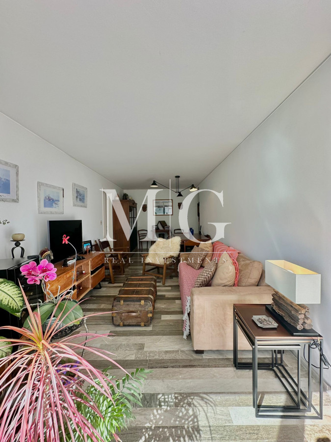 Apartamento ID.852 - Brava 2 dormitorios con vista al mar, todos los servicios!