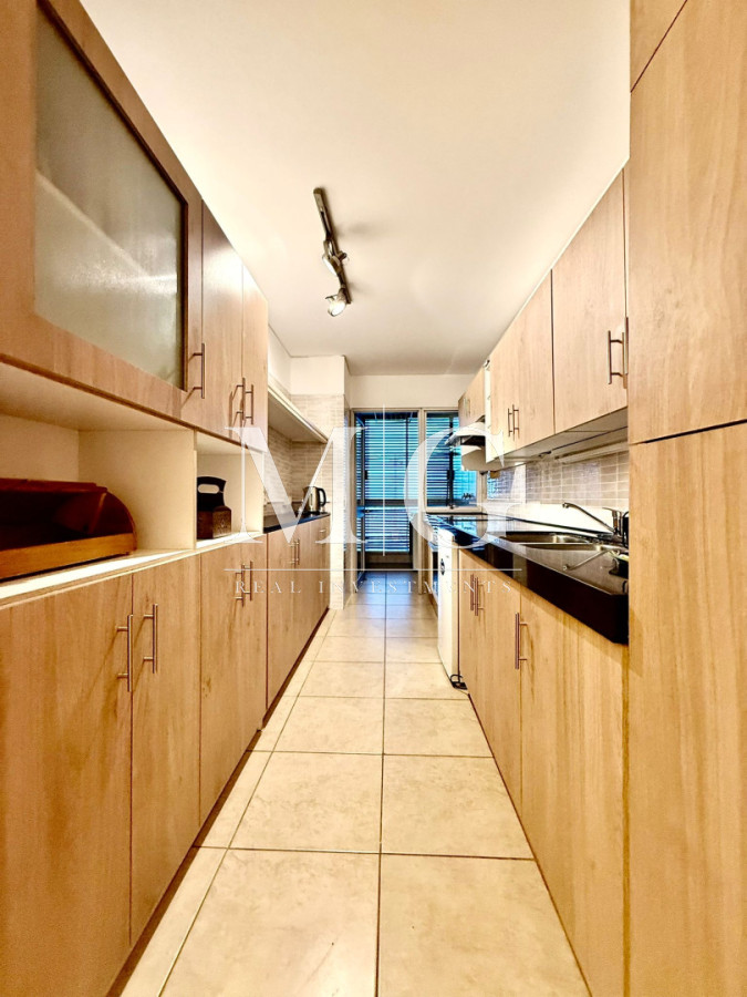 Apartamento ID.1556 - Alquiler Anual Península con vista a la Brava; 4 dormitorios, cochera doble; parrillero 
