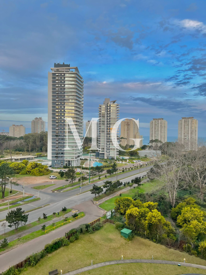 Apartamento ID.419 - Venta Apartamento 2 dormitorios Brava con vista al Mar, Edificio con todos los servicios