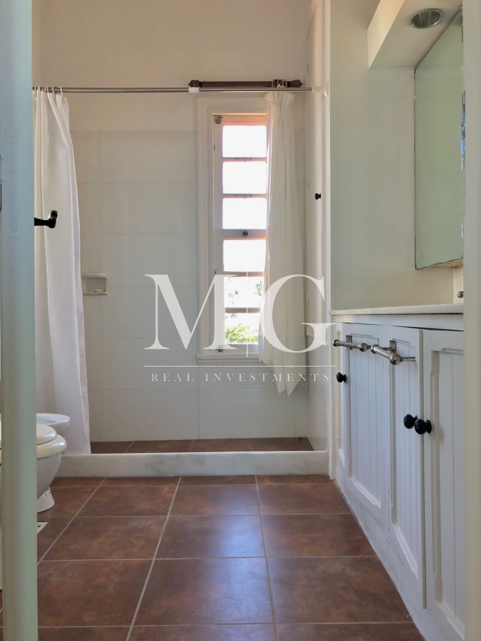 Apartamento ID.104 - Venta Apartamento 4 dormitorios con vista a Playa Brava
