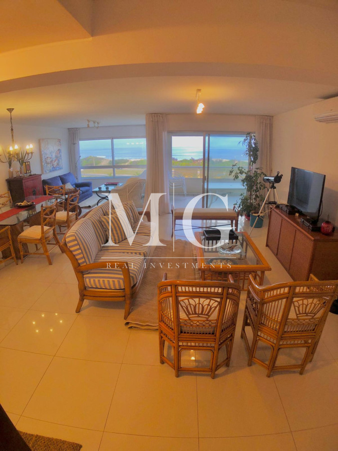 Apartamento ID.26 - 3 dormitorios y dep.servicio con vista al mar