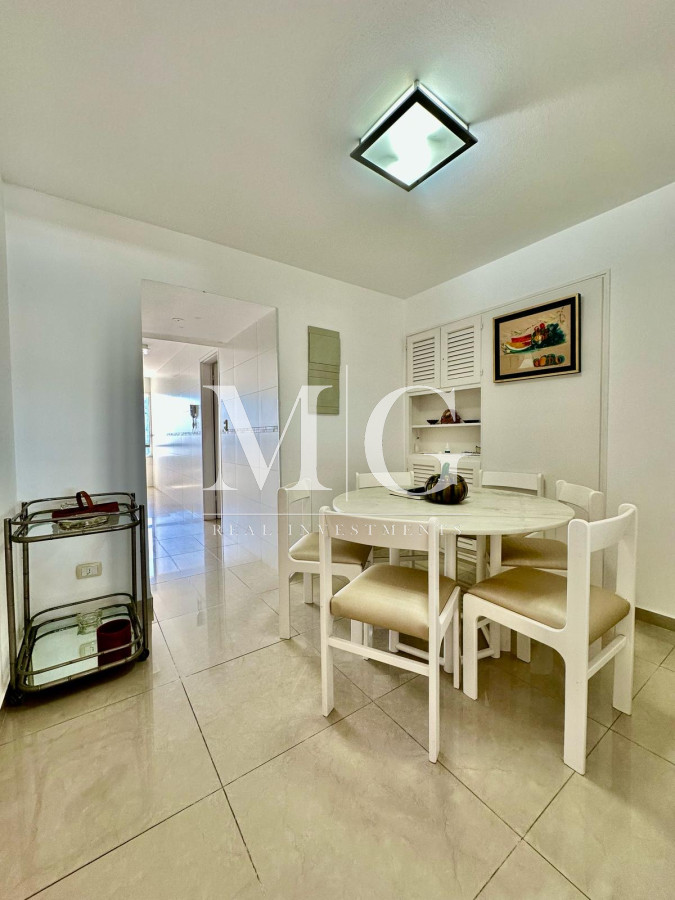 Apartamento ID.1153 - PENINSULTA PISO ALTO CON VISTA AL MAR, 3 DORMITORIOS + DEPENDENCIA, COCHERA SUBSUELO CON BAULERA 