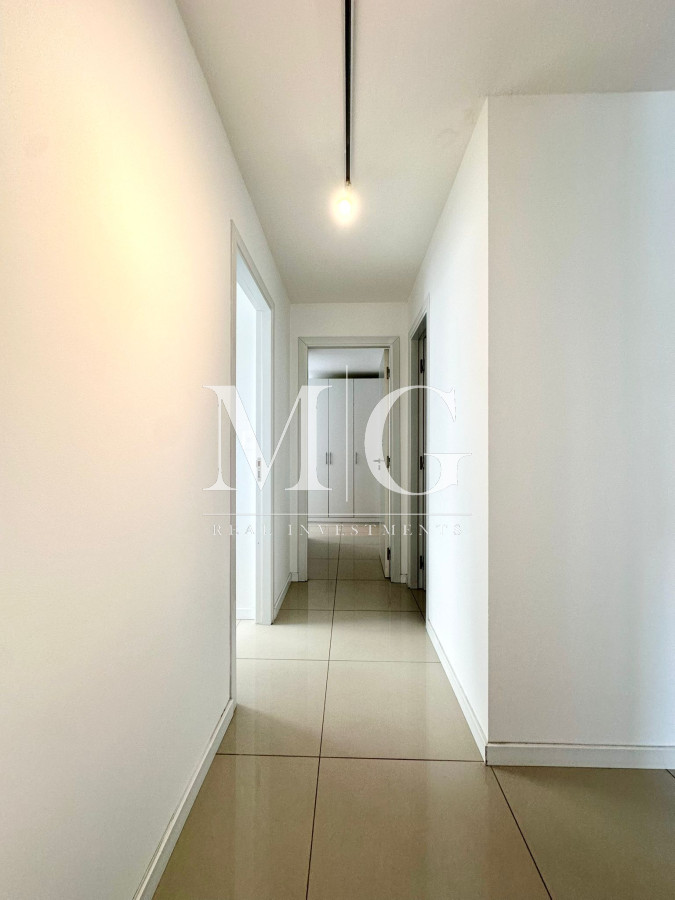 Apartamento ID.1360 - Alquiler Anual Torre Cardinal 3 dormitorios, cochera; Gc incluidos!