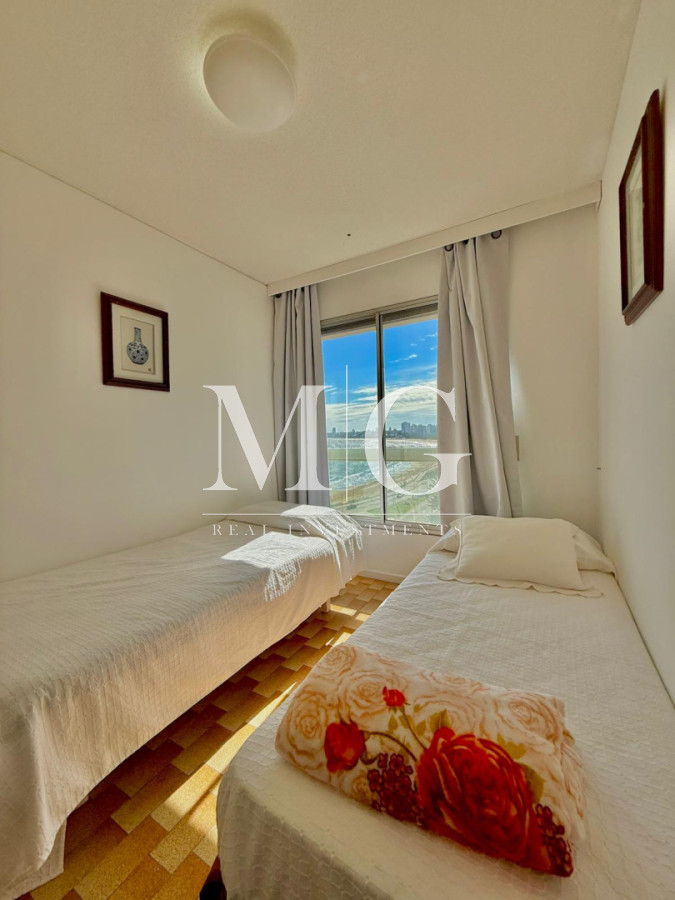 Apartamento ID.1411 - PENINSULA ALQUILER ANUAL 3 Dormitorios + dependencia con vista al Mar; garaje; Gc incluidos!