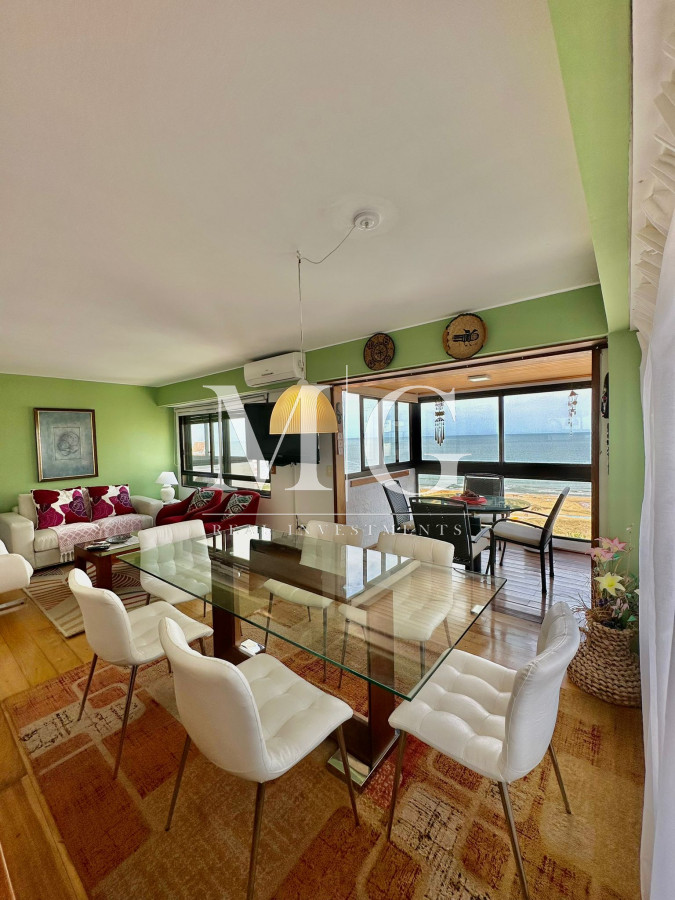Apartamento ID.585 - Venta Apartamento 3 dormitorios con vista al Mar en Brava