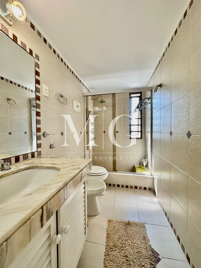 Apartamento ID.585 - Venta Apartamento 3 dormitorios con vista al Mar en Brava