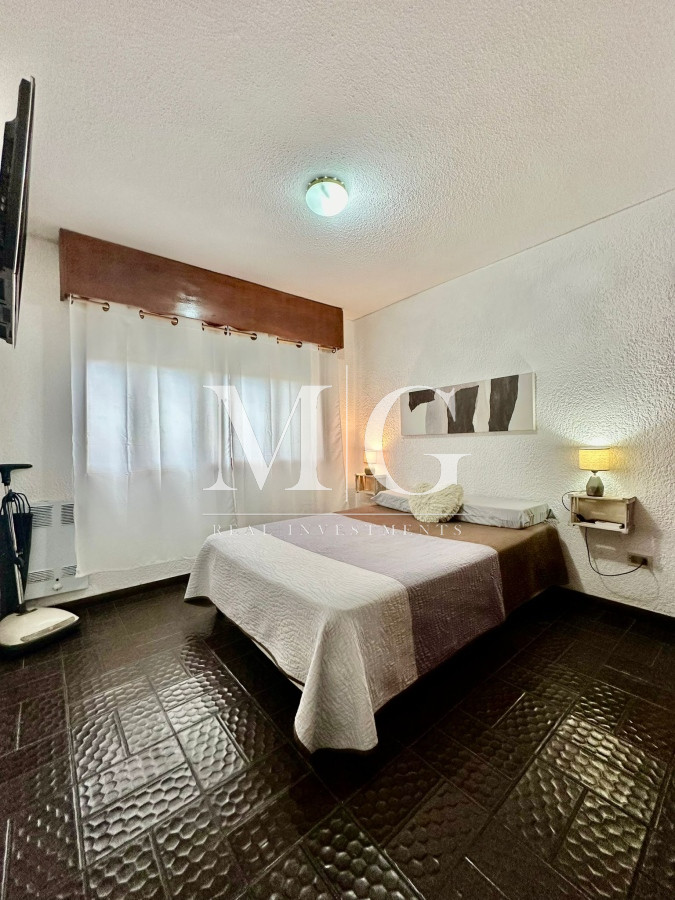 Apartamento ID.948 - BRAVA APARTAMENTO 1 Y 1/2 DORMITORIO CON COCHERA Y PARRILLERO!