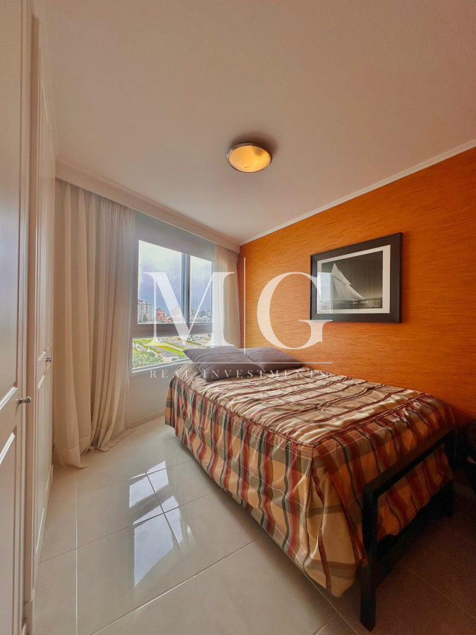 Apartamento ID.892 - MILLENIUM TOWER APARTAMENTO 3 DORMITORIOS + DEP. EXCELENTE VISTA!