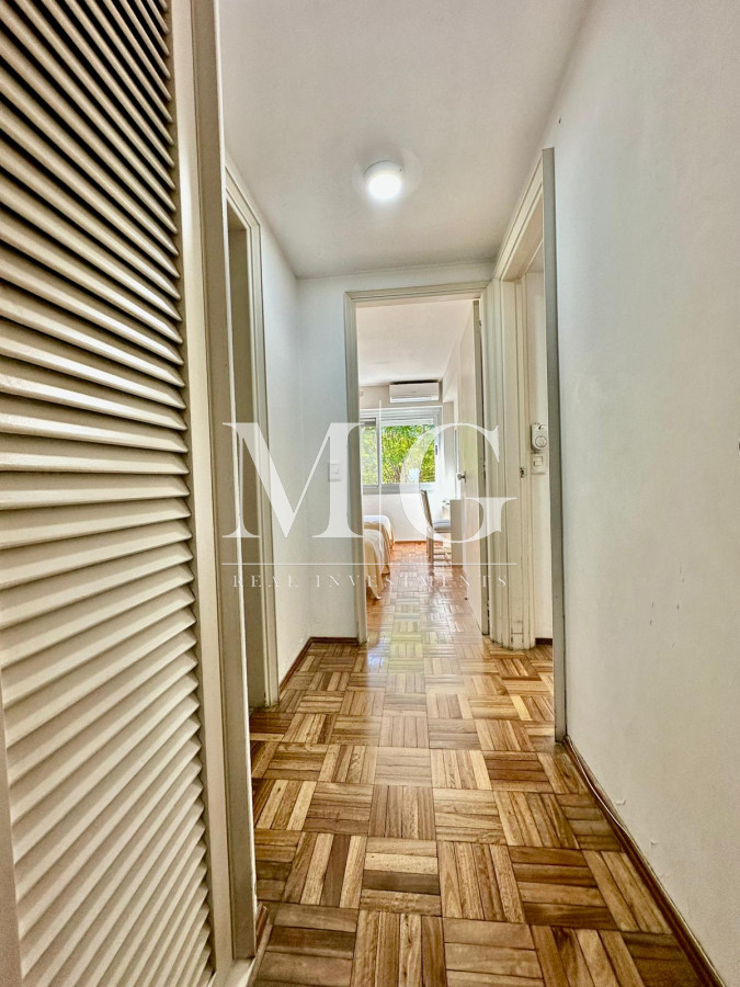 Apartamento ID.1244 - Mansa 3 dormitorios con cochera a pasos del Mar