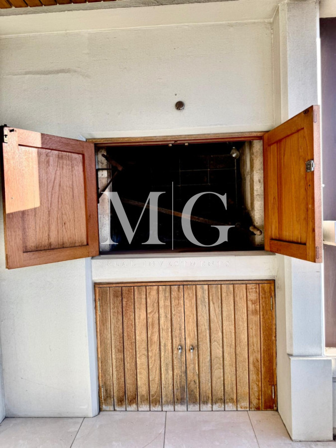 Apartamento ID.1483 - Alquiler Anual Edificio Torreon 3 dormitorios + dependencia con parrillero propio