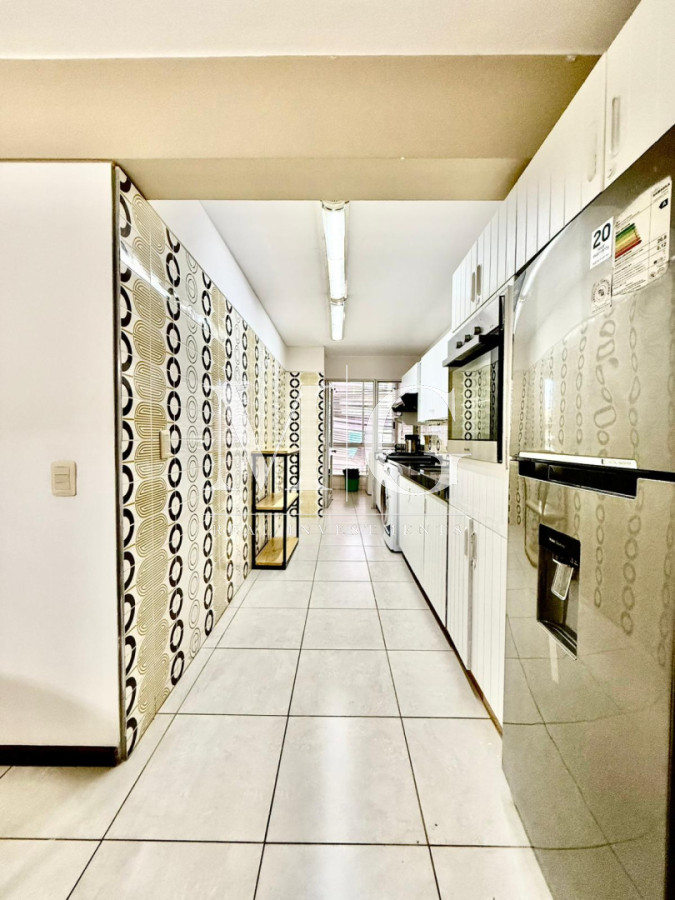 Apartamento ID.1408 - Alquiler Anual Edificio Torreon 3 dormitorios + dependencia, cochera. Gc incluidos!