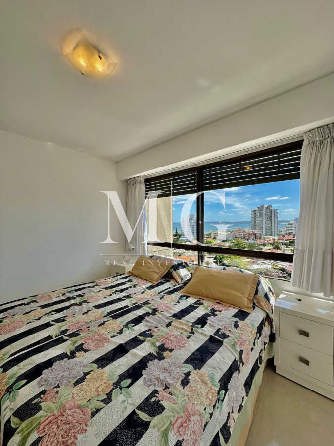 Apartamento ID.1153 - PENINSULTA PISO ALTO CON VISTA AL MAR, 3 DORMITORIOS + DEPENDENCIA, COCHERA SUBSUELO CON BAULERA 