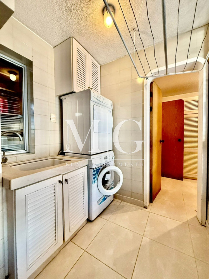 Apartamento ID.1483 - Alquiler Anual Edificio Torreon 3 dormitorios + dependencia con parrillero propio