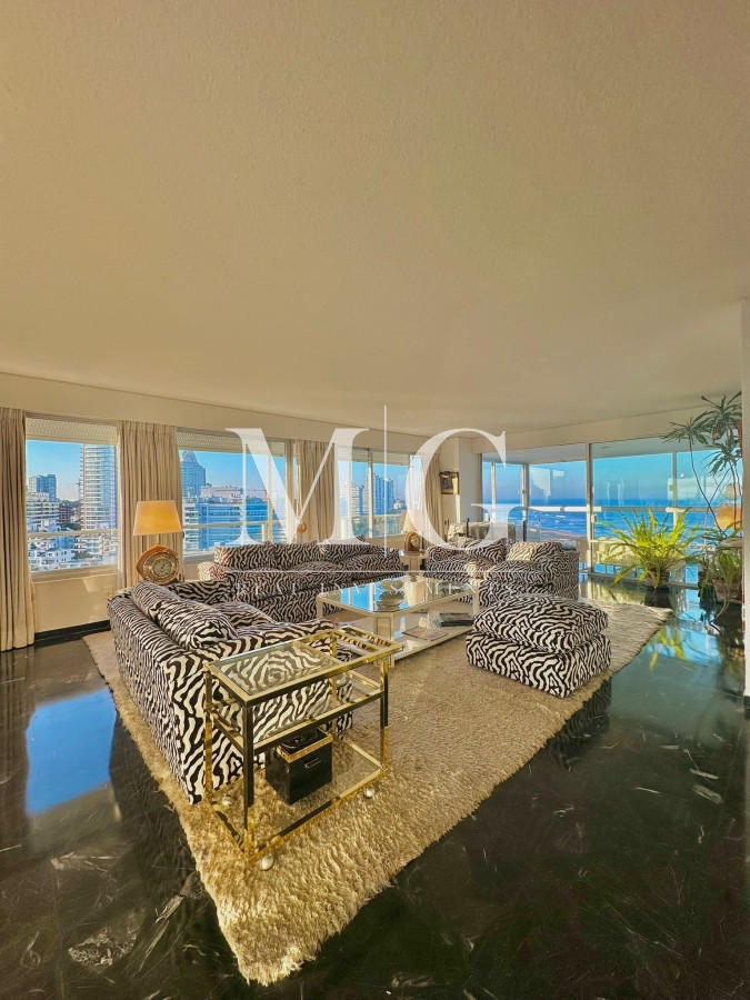 Apartamento ID.1013 - Brava piso alto con vista directa al mar, 3 dormitorios + dependencia, cochera 
