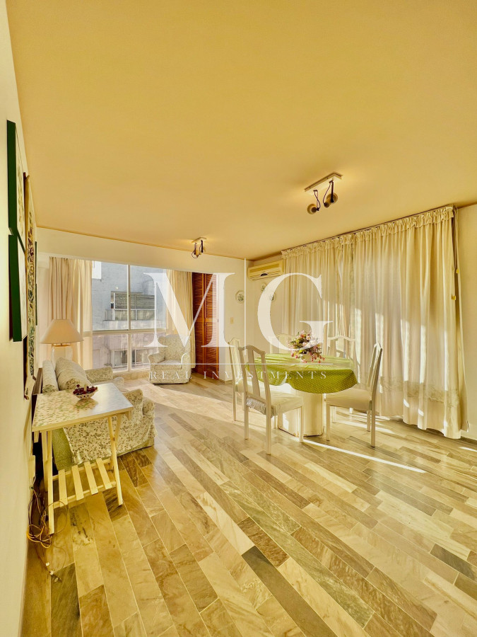 Apartamento ID.134 - Venta Apartamento 3 dormitorios península con vista al mar
