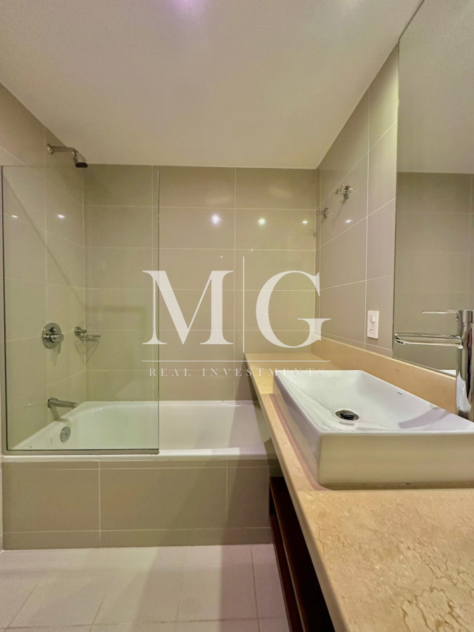 Apartamento ID.1287 - Aidy Grill a 500mt de Playa Brava, piso alto con cochera sub-suelo 