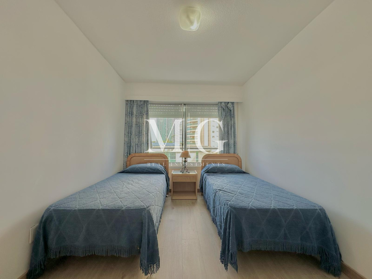 Apartamento ID.281 - Complejo Lincoln Center Apartamento 3 dormitorios + dep. servicio; Reciclado! Excelente estado!