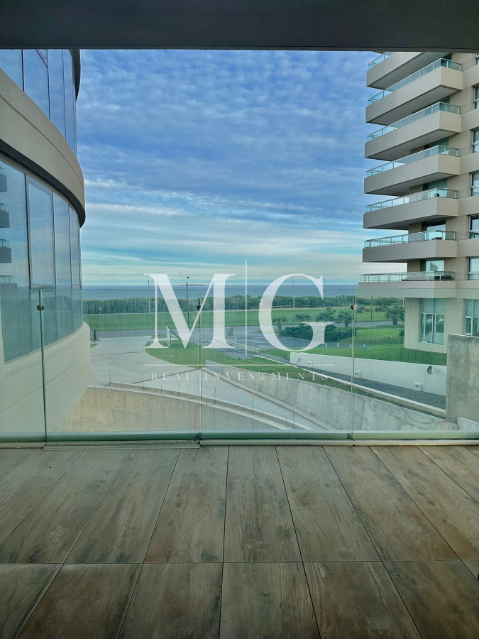 Apartamento ID.703 - Apartamento Esquinero en Torre Trump con Vista al Mar