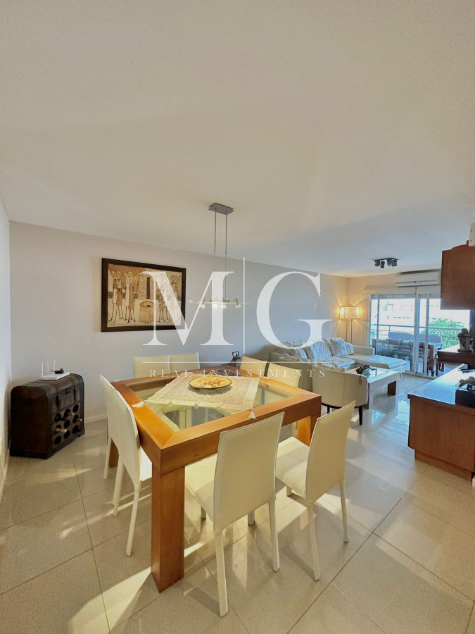 Apartamento ID.658 - 2 dormitorios zona Plaza Mexico, Excelente estado!