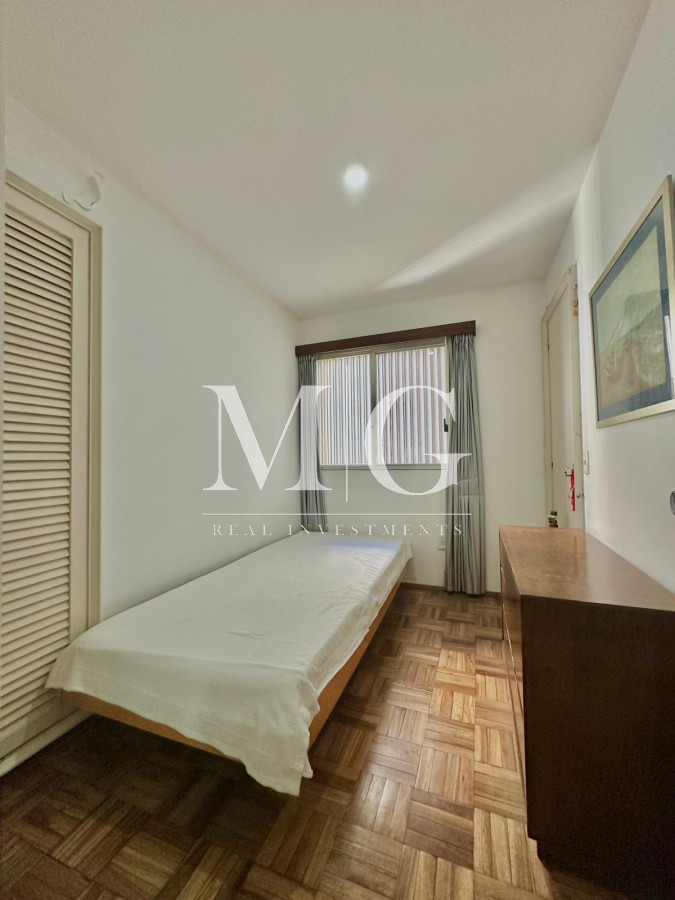 Apartamento ID.1244 - Mansa 3 dormitorios con cochera a pasos del Mar