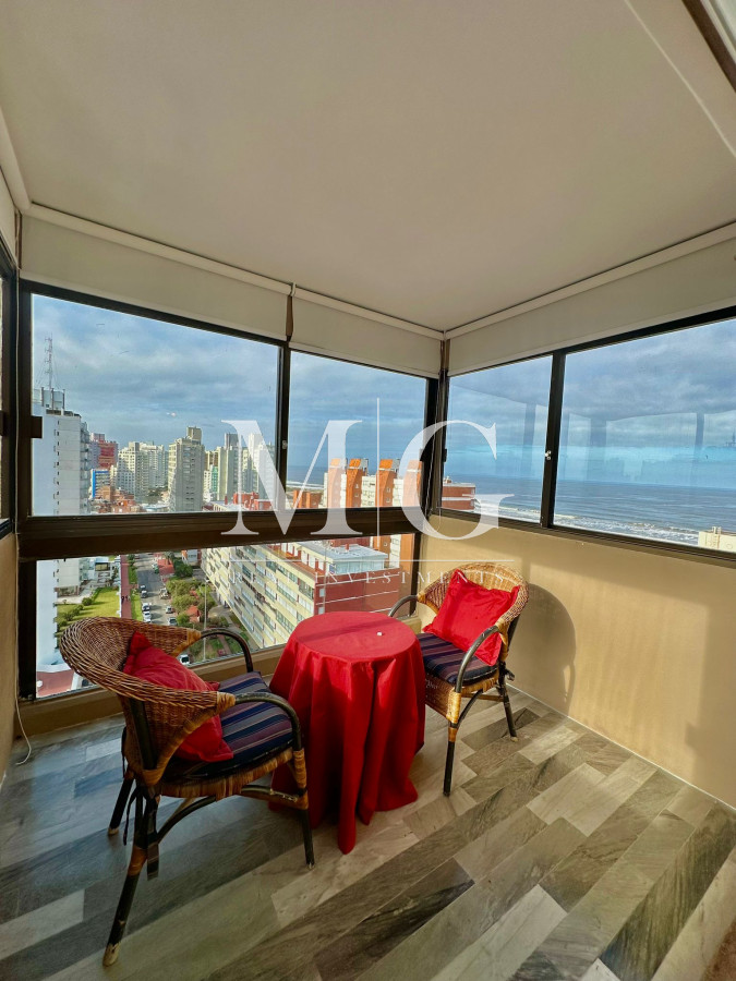Apartamento ID.984 - BRAVA PISO ALTO 3 DORMITORIOS + DEP. COCHERA SUBSUELO, SERVICIOS