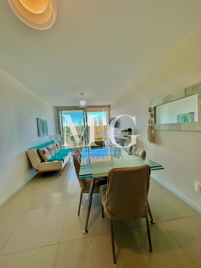 Apartamento ID.1287 - Aidy Grill a 500mt de Playa Brava, piso alto con cochera sub-suelo 
