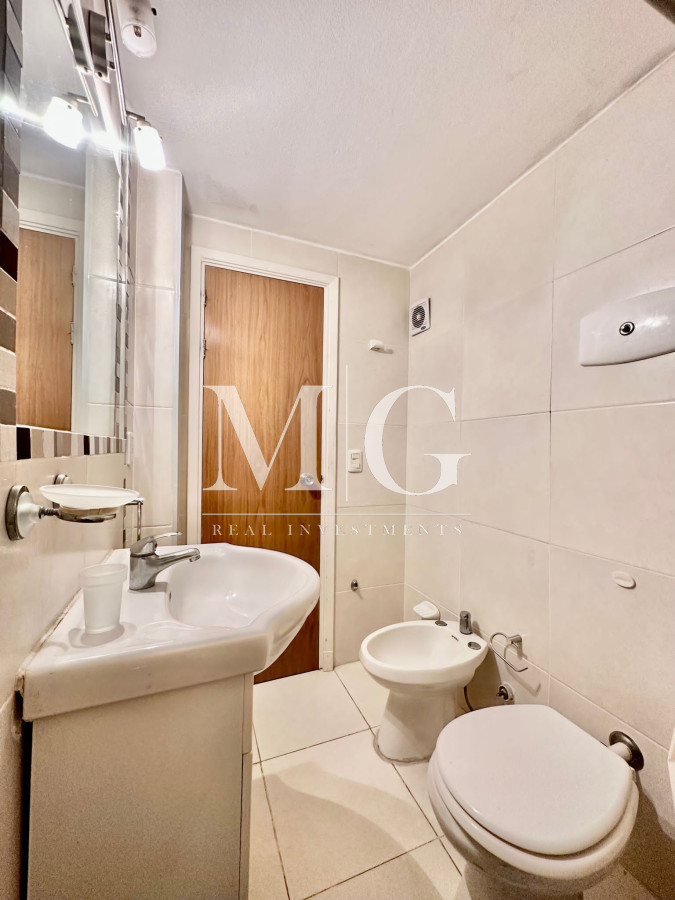 Apartamento ID.762 - Vista al Mar playa Brava, apartamento 3 dormitorios con cochera, Edificio con todos los servicios