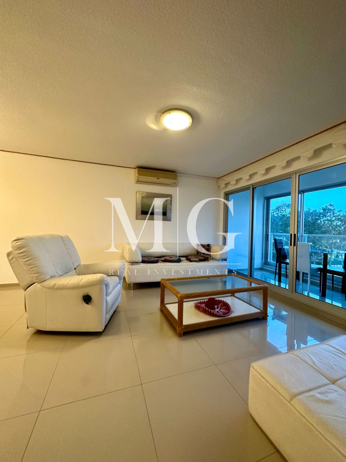 Apartamento ID.223 - Venta Apartamento 3 dormitorios + dep.servicio en Mansa 