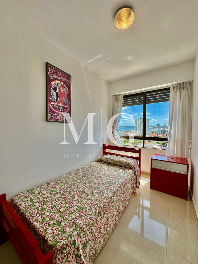 Apartamento ID.1153 - PENINSULTA PISO ALTO CON VISTA AL MAR, 3 DORMITORIOS + DEPENDENCIA, COCHERA SUBSUELO CON BAULERA 