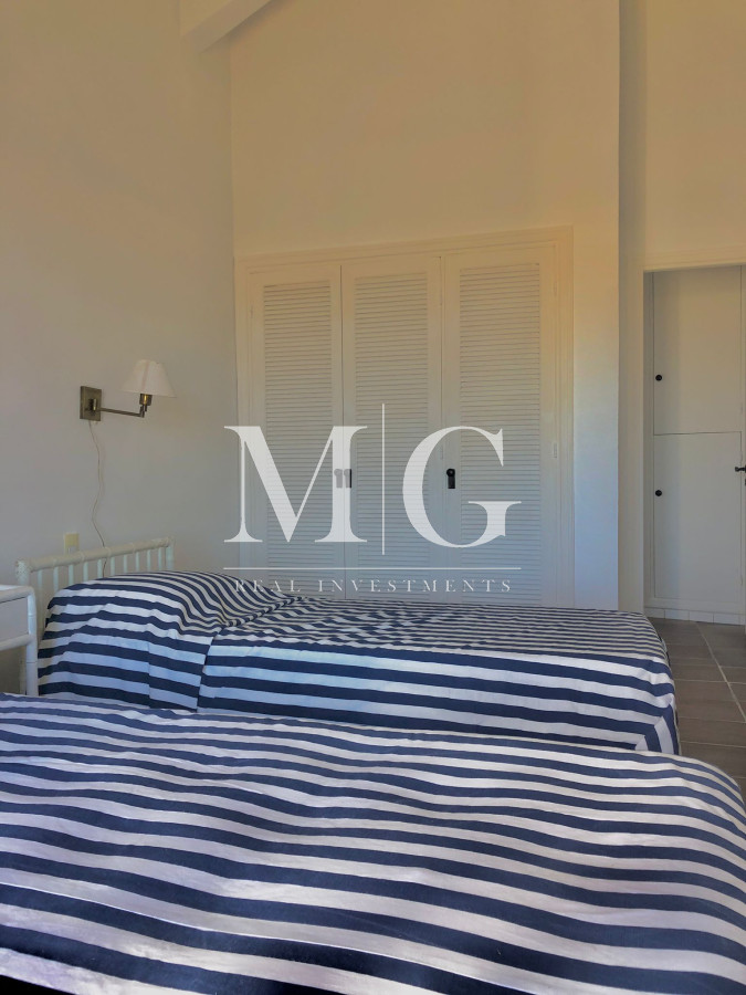 Apartamento ID.104 - Venta Apartamento 4 dormitorios con vista a Playa Brava