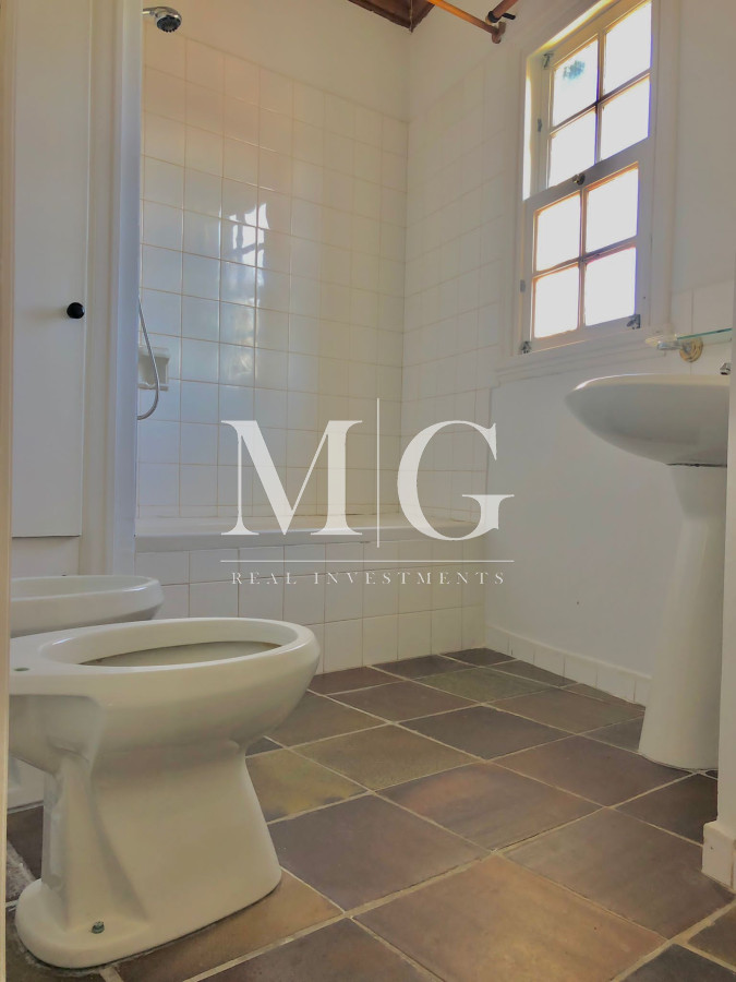 Apartamento ID.104 - Venta Apartamento 4 dormitorios con vista a Playa Brava