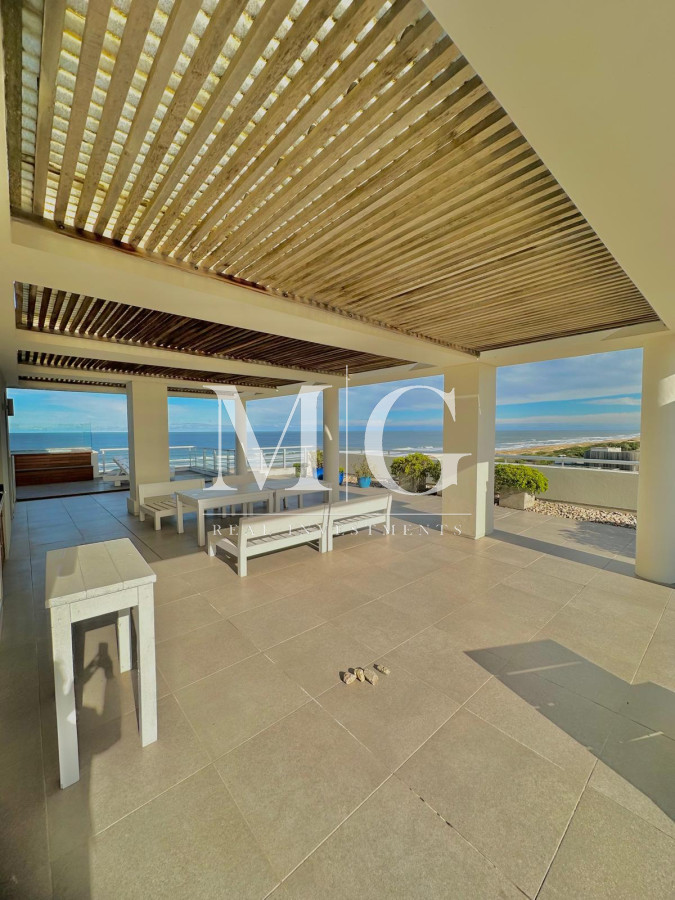 Apartamento ID.996 - PENTHOUSE DUPLEX VILLA BRAVA 3 DORMITORIOS, PISCINA CLIMATIZADA, PARRILLERO Y 2 COCHERAS