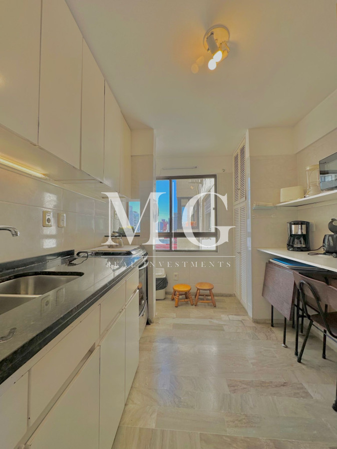 Apartamento ID.762 - Vista al Mar playa Brava, apartamento 3 dormitorios con cochera, Edificio con todos los servicios