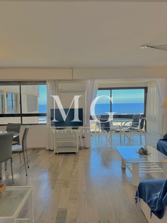 Apartamento ID.762 - Vista al Mar playa Brava, apartamento 3 dormitorios con cochera, Edificio con todos los servicios