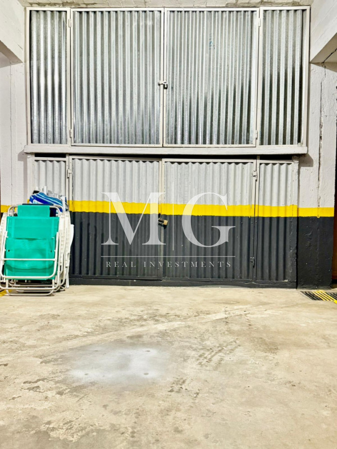 Apartamento ID.990 - Aidy Grill Apartamento en Venta a 100mt de Playa Brava, con cochera subsuelo!