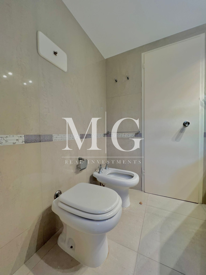 Apartamento ID.331 - Venta Apartamento 3 dormitorios + dep.servicio con vista al mar