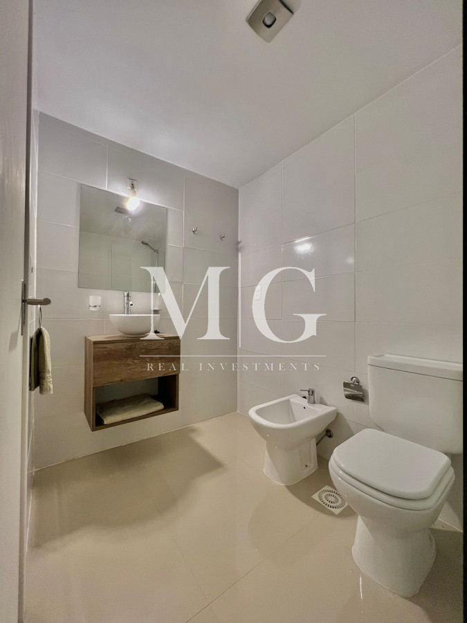 Apartamento ID.364 - La mejor vista de Punta Ballena, 2 domitorios, cochera subsuelo