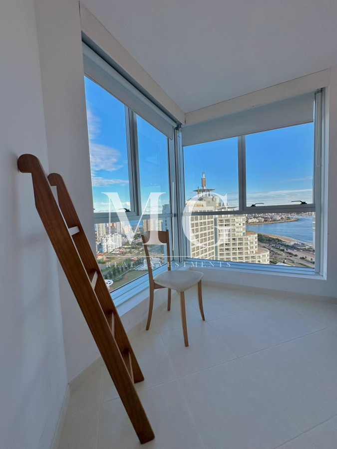 Apartamento ID.971 - EXCELENTE VISTA AL PUERTO, 3 DORMITORIOS + DEPENDENCIA 