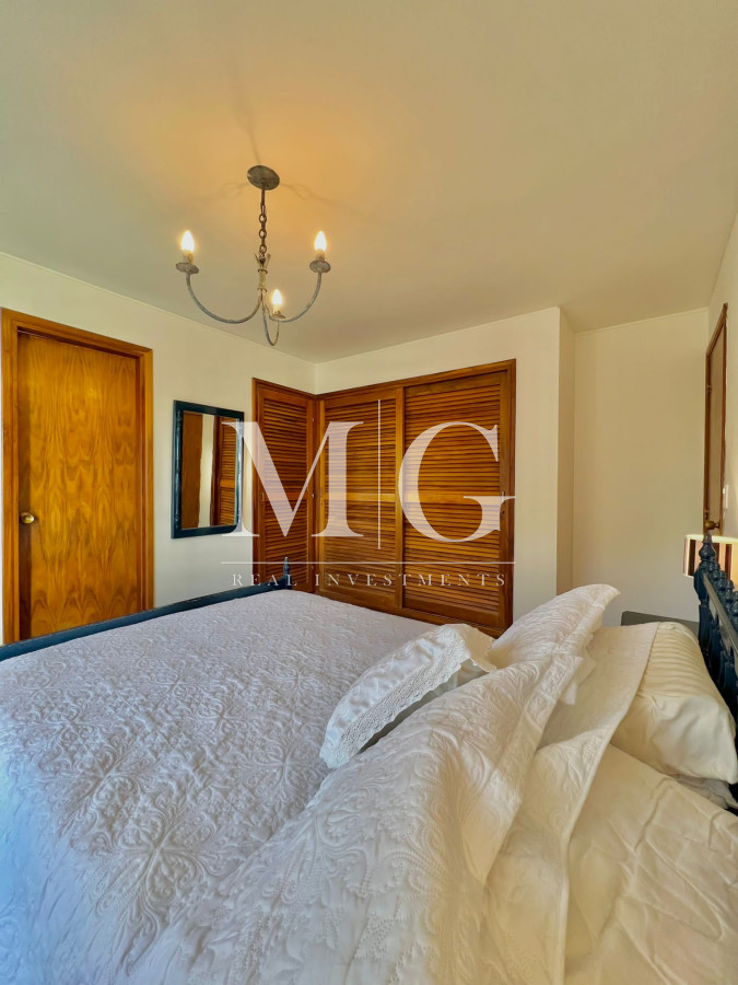 Apartamento ID.433 - Peninsula 3 dormitorios, cochera subsuelo. Bajas Expensas!!!