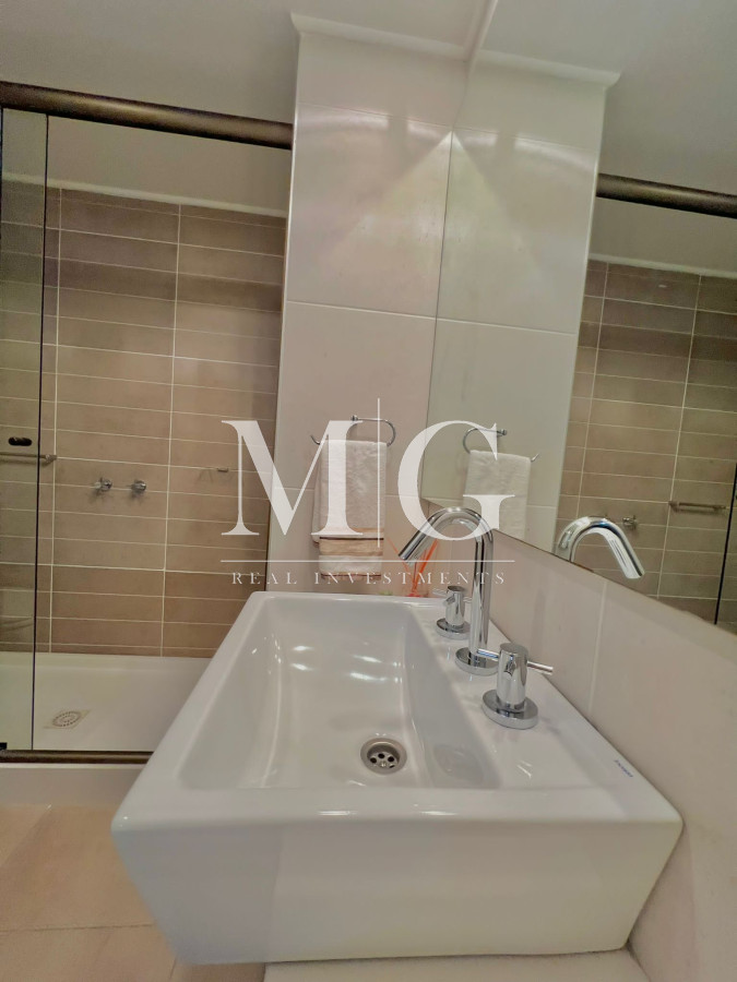 Apartamento ID.419 - Venta Apartamento 2 dormitorios Brava con vista al Mar, Edificio con todos los servicios