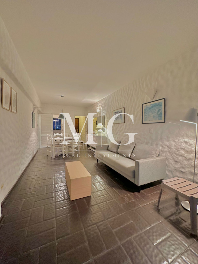 Apartamento ID.760 - Primera linea con vista a playa Brava, 2 dormitorios