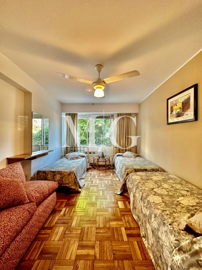 Apartamento ID.659 - MANSA PRIMERA LINEA FRENTE AL MAR APARTAMENTO 4 DORMITORIOS