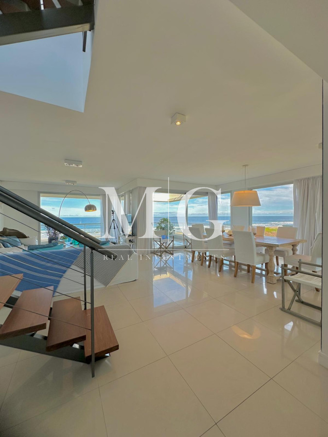 Apartamento ID.996 - PENTHOUSE DUPLEX VILLA BRAVA 3 DORMITORIOS, PISCINA CLIMATIZADA, PARRILLERO Y 2 COCHERAS