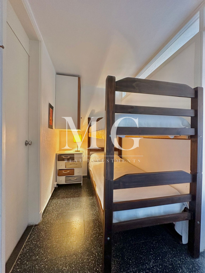 Apartamento ID.992 - Paradas, playa Mansa sobre Avenida 1 y 1/2 dormitorios, sin cochera, Bajas Expensas!