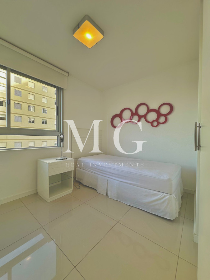 Apartamento ID.1360 - Alquiler Anual Torre Cardinal 3 dormitorios, cochera; Gc incluidos!