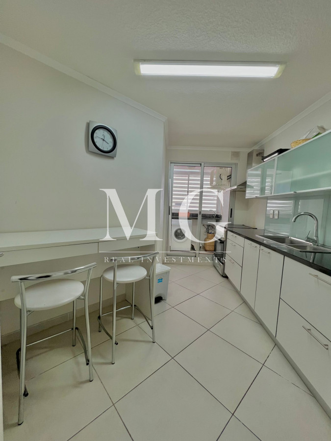 Apartamento ID.418 - Venta Apartamento 3 dormitorios con vista al Mar, Edificio con todos los servicios