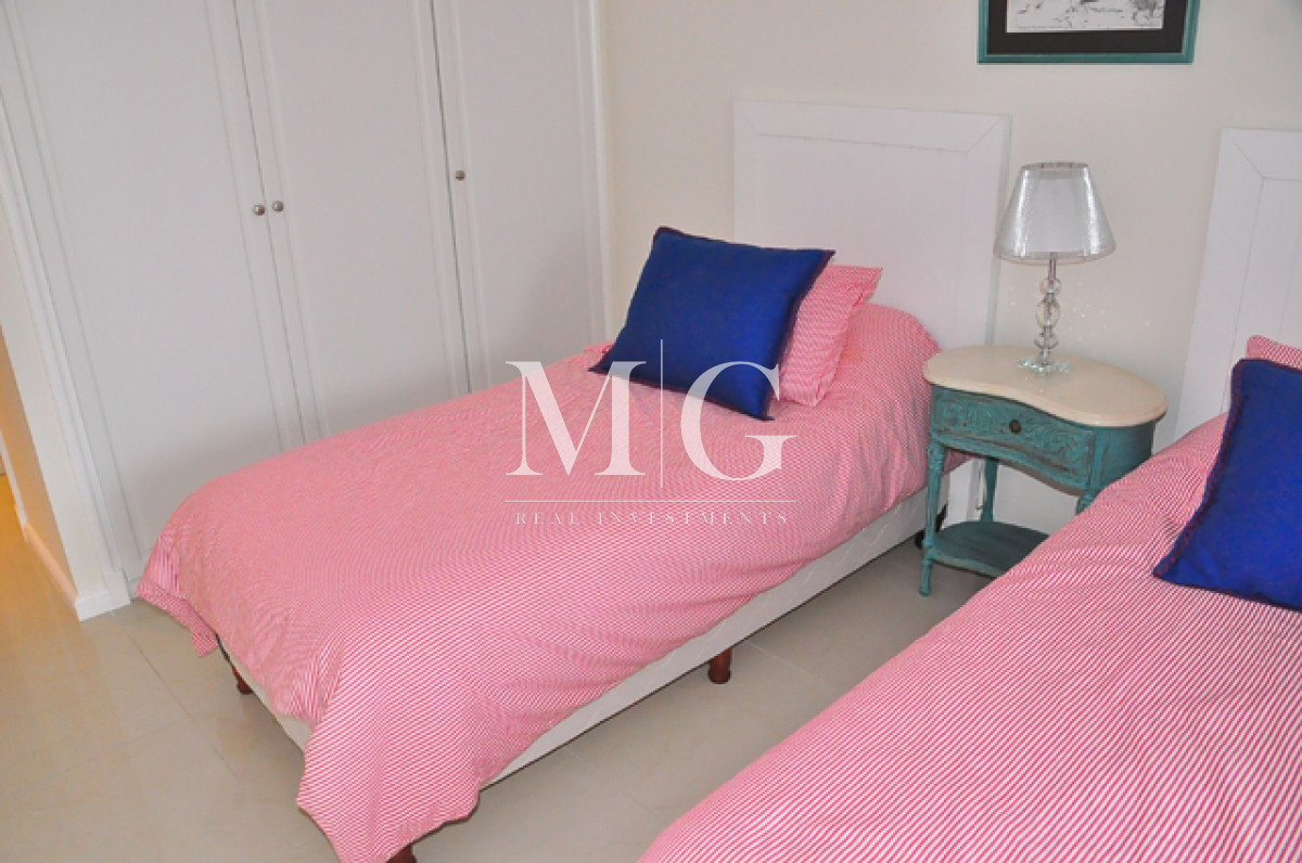 Apartamento ID.1176 - Torre Imperiale espectacular apartamento 4 dormitorios con vista al mar! Cochera doble!