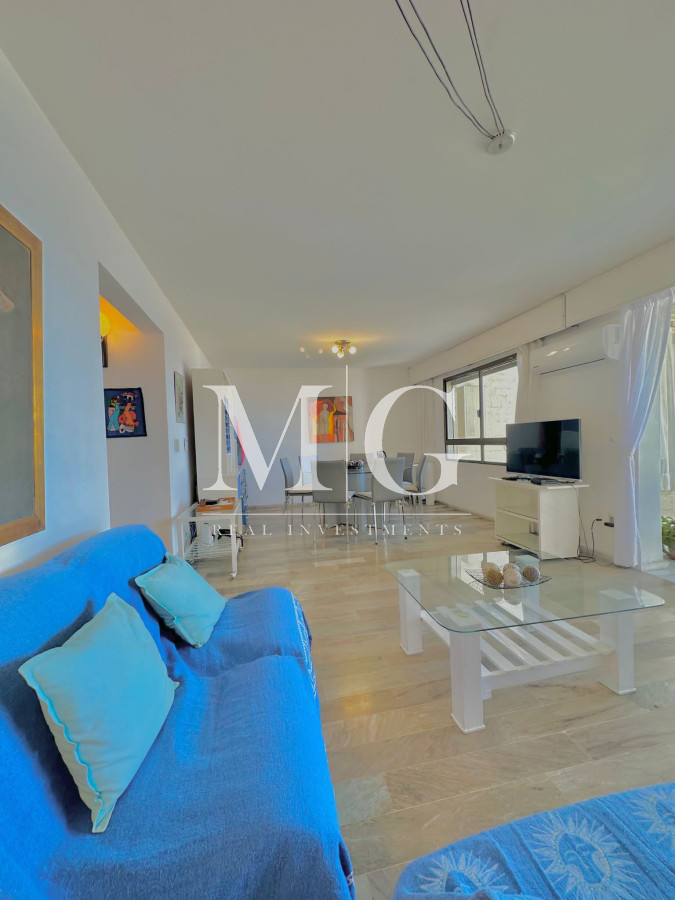 Apartamento ID.762 - Vista al Mar playa Brava, apartamento 3 dormitorios con cochera, Edificio con todos los servicios