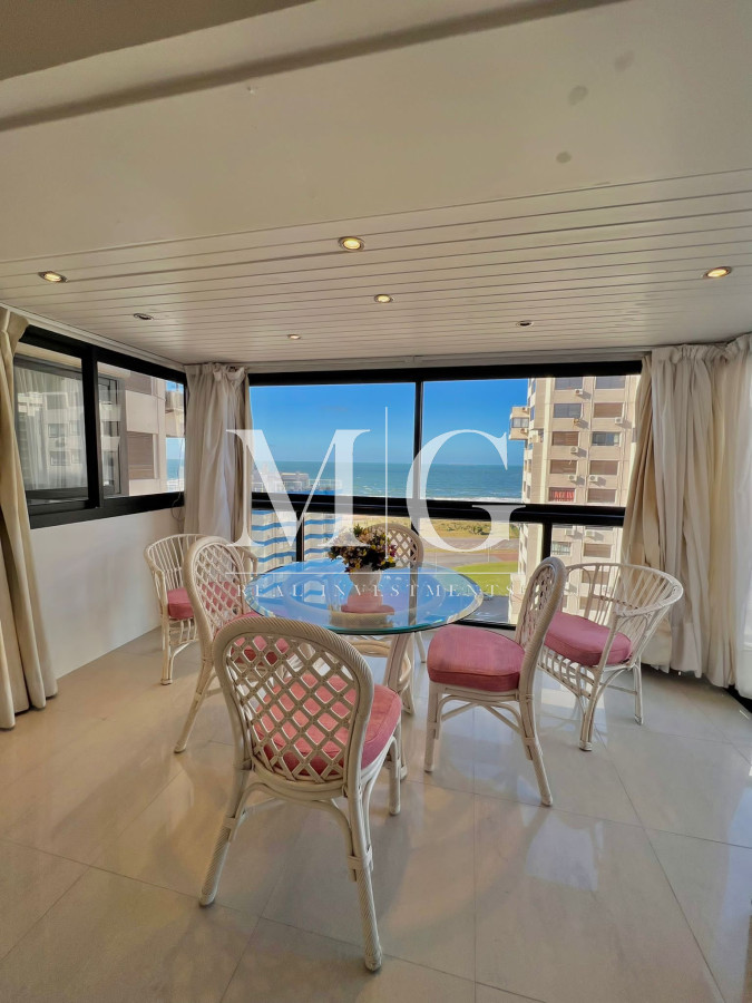 Apartamento ID.331 - Venta Apartamento 3 dormitorios + dep.servicio con vista al mar