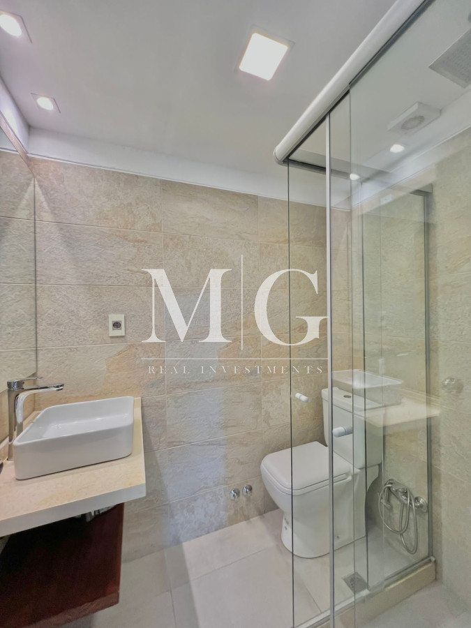 Apartamento ID.449 - ALQUILER ANUAL PENINSULA 3 DORMITORIOS, 3er PISO por ESCALERA